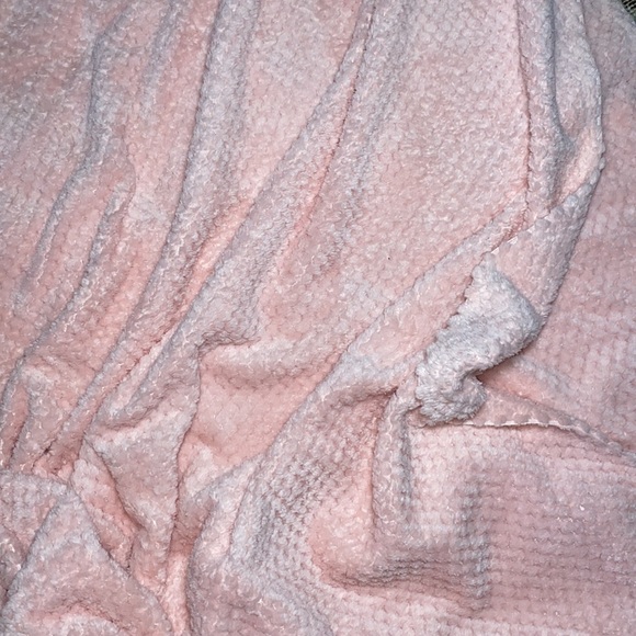Baby Pink Dimple Premium Fleece! 3 Full Yards available (Will separate)@ 12$/yd - Picture 4 of 7